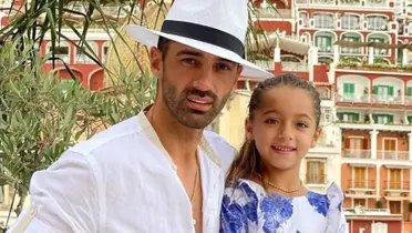 Toni Costa presume sus vacaciones con su hija 