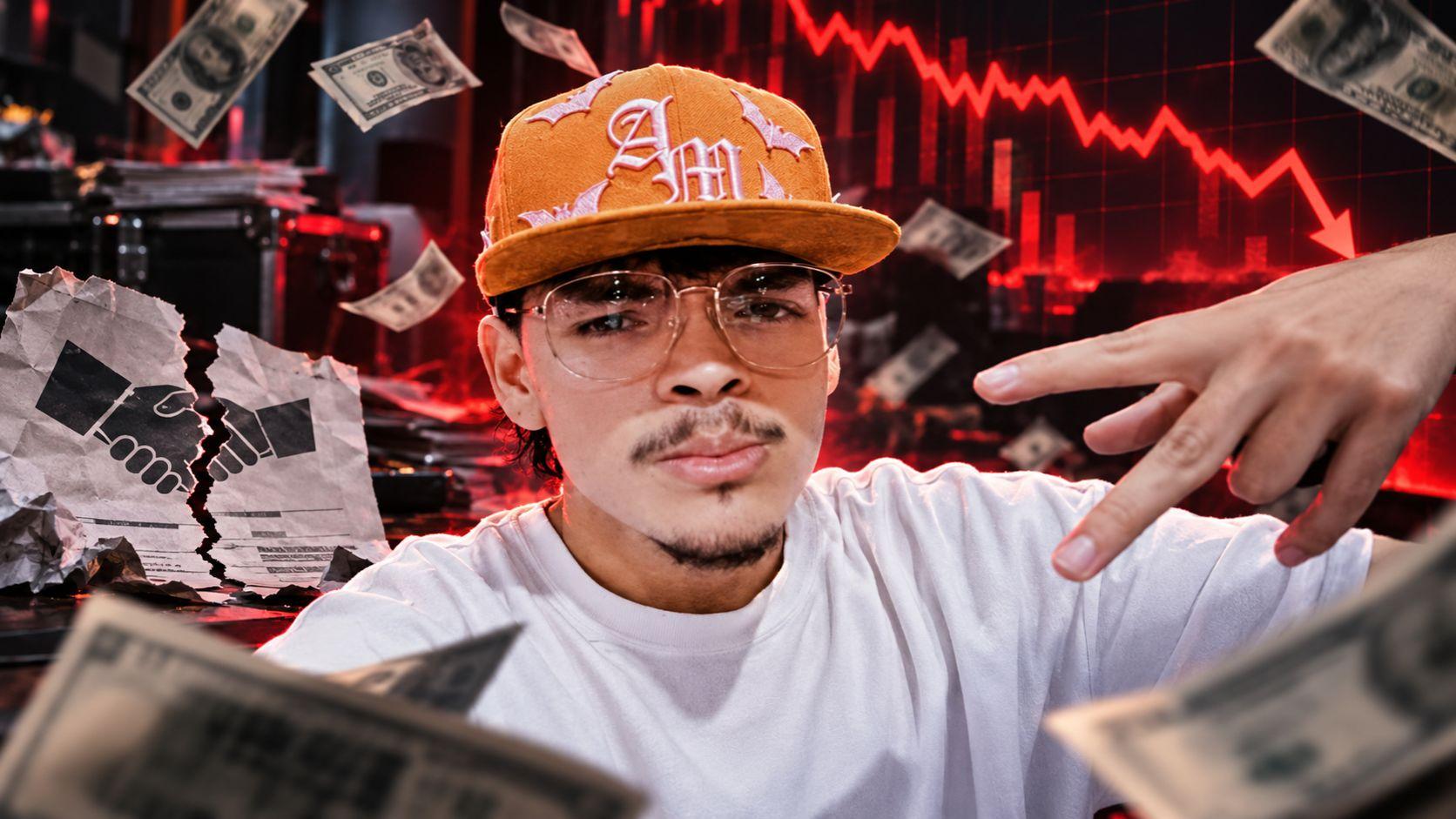 Komanche con gorra naranja frente a un gráfico financiero